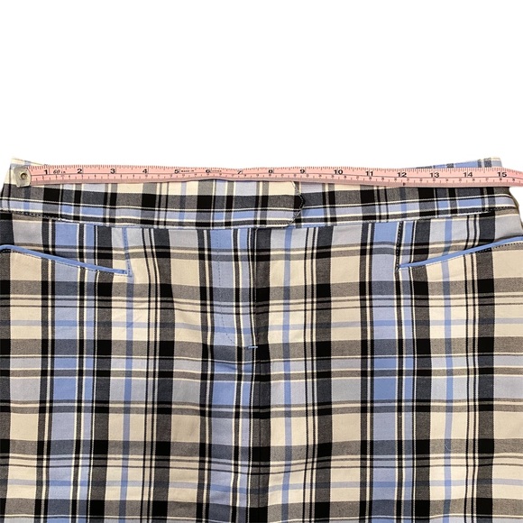 IZOD NWOT Golf Classic Blue/White/Black Plaid Skort 4 - Picture 11 of 12